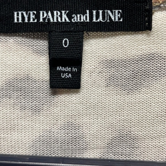 NEW Hye Park and Lune SOFT Cheetah Top size 0 - Picture 10 of 10